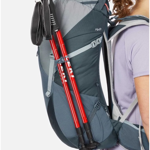 LIKE NEW - LOWE ALPINE - Women’s Hiking Backpack with AirZone - Trail ND33L - Picture 8 of 13